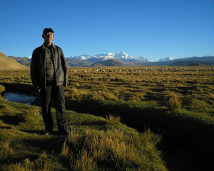 Tibet - grasslands near Tingri